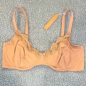 NWT SKIMS UNLINED SCOOP Bra 34DD  SIENNA
